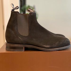 R.M. Williams Chelsea boot in black suede - Mens US 11
